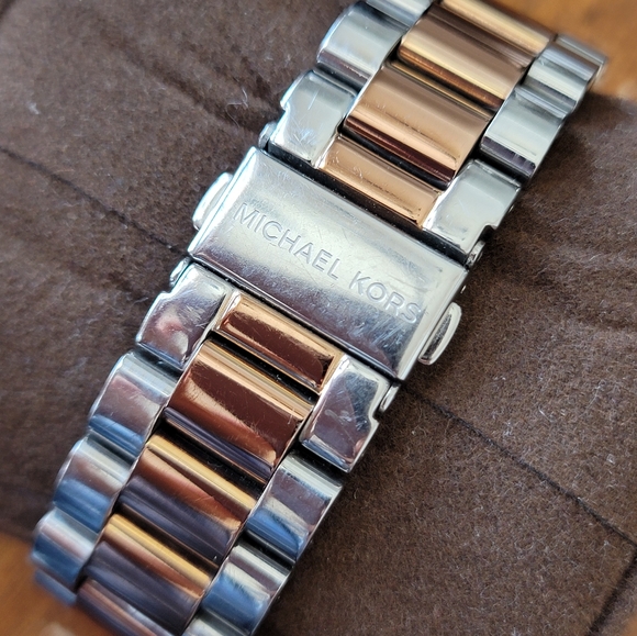 Michael kors watch - Picture 5 of 9